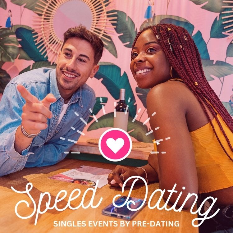 Seattle attendees of Speed Dating in Washington enjoying the event!